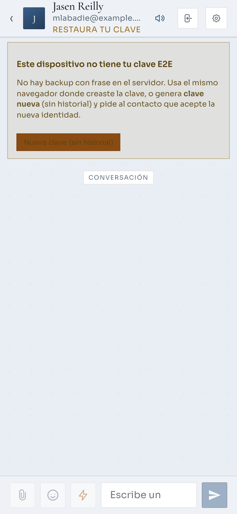 Workspace de chat: lista y hilo con composer (móvil)
